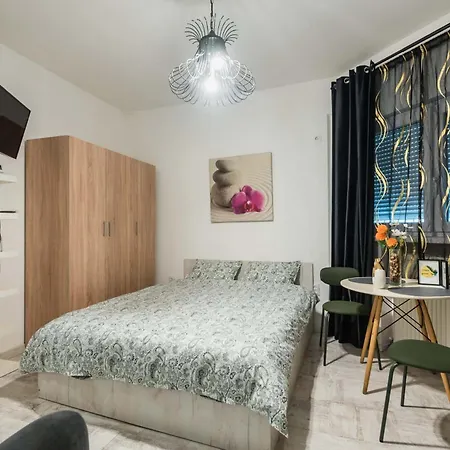 Guest - 3 Apartment