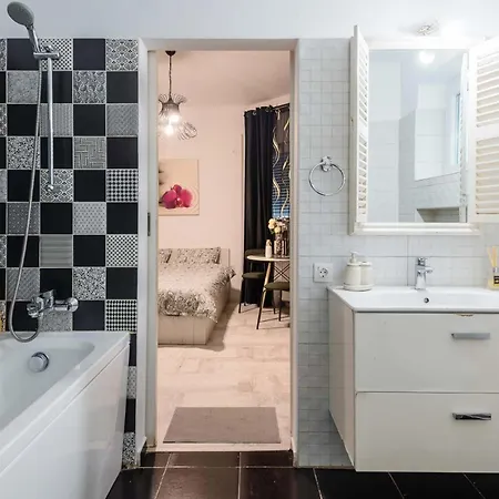 Guest - 3 Appartement Boekarest